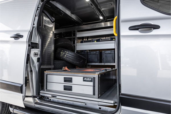 Ford Transit Custom 320 2.0 TDCI L2H1 Raptor Edition | Bi-Xenon | CarPlay | Navigatie | Camera | Stoelverwarming | Dodehoek detector | Lane Assist | DAB | 3-Zitter | Dealer onderhouden | Nieuwe APK