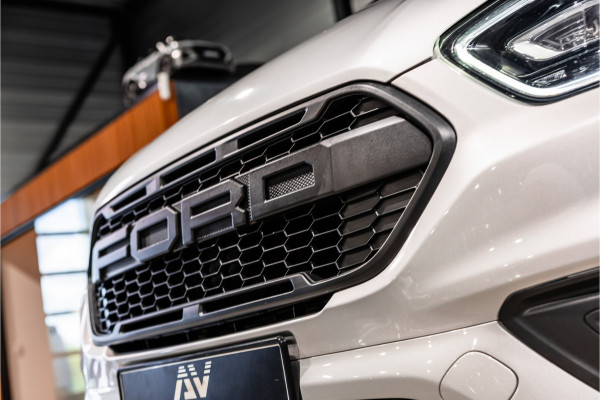 Ford Transit Custom 320 2.0 TDCI L2H1 Raptor Edition | Bi-Xenon | CarPlay | Navigatie | Camera | Stoelverwarming | Dodehoek detector | Lane Assist | DAB | 3-Zitter | Dealer onderhouden | Nieuwe APK