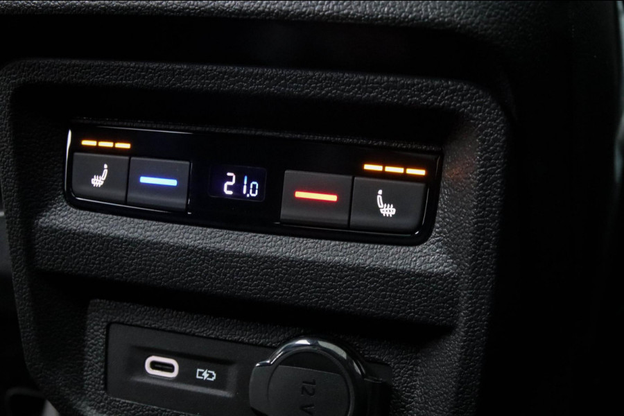 Volkswagen Tiguan 1.4 TSI eHybrid R-Line Business DSG 245pk Panoramadak|Virtual Cockpit|IQ LED Plus|NAVI|ACC|Black|19inch|Trekhaak