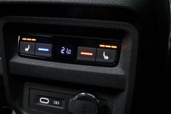 Volkswagen Tiguan 1.4 TSI eHybrid R-Line Business DSG 245pk Panoramadak|Virtual Cockpit|IQ LED Plus|NAVI|ACC|Black|19inch|Trekhaak