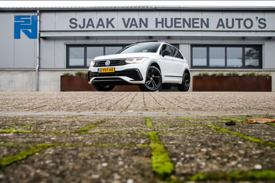 Volkswagen Tiguan 1.4 TSI eHybrid R-Line Business DSG 245pk Panoramadak|Virtual Cockpit|IQ LED Plus|NAVI|ACC|Black|19inch|Trekhaak