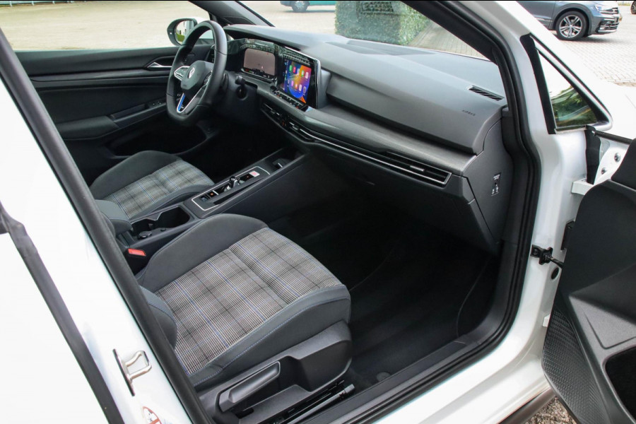 Volkswagen Golf 1.4 TSI PHEV GTE 245pk DSG 1e Eig|DLR|Panoramadak|Virtual Cockpit|IQ Light LED|Kuipstoelen|NAVI|CarPlay|ACC|Camera
