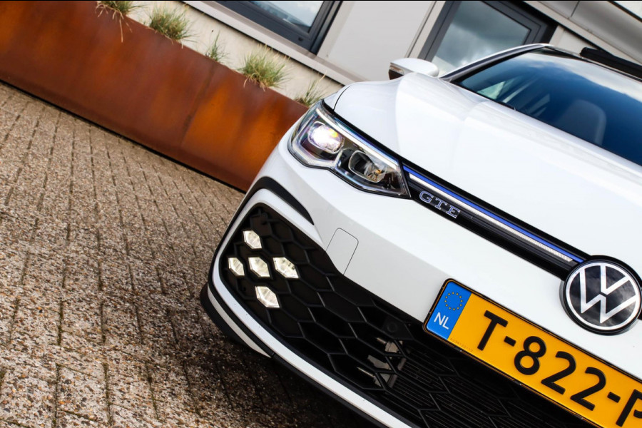 Volkswagen Golf 1.4 TSI PHEV GTE 245pk DSG 1e Eig|DLR|Panoramadak|Virtual Cockpit|IQ Light LED|Kuipstoelen|NAVI|CarPlay|ACC|Camera