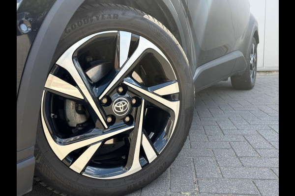 Toyota C-HR 2.0i 184PK Hybrid Dynamic Trekhaak/Navigatie/Camera/Adapt.-cruise/Stoel-stuurverwarming