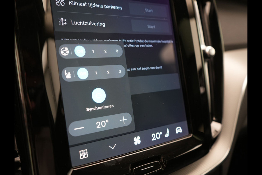 Volvo XC60 T6 AWD Plus Dark PHEV 350pk Dealer O.H. | Panodak | Camera | Lederen Sportstoelen Memory & Verwarmd | Google Assistent | Stuur Verwarmd | Apple Carplay | Keyless | Navigatie | DAB | Cruise Control | Plug In Hybrid |