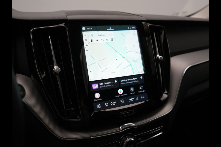 Volvo XC60 T6 AWD Plus Dark PHEV 350pk Dealer O.H. | Panodak | Camera | Lederen Sportstoelen Memory & Verwarmd | Google Assistent | Stuur Verwarmd | Apple Carplay | Keyless | Navigatie | DAB | Cruise Control | Plug In Hybrid |