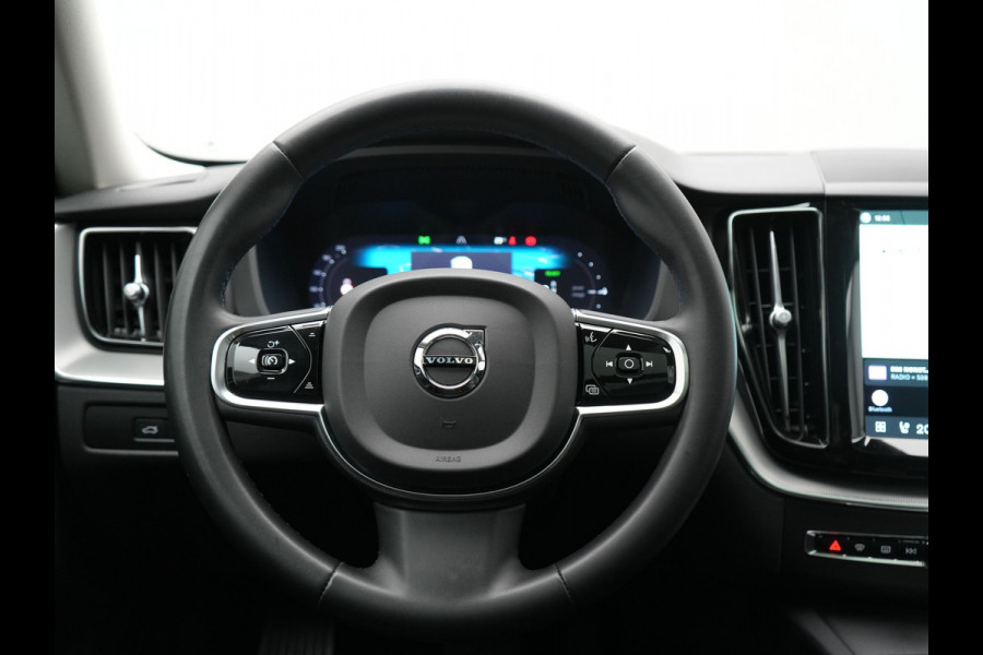 Volvo XC60 T6 AWD Plus Dark PHEV 350pk Dealer O.H. | Panodak | Camera | Lederen Sportstoelen Memory & Verwarmd | Google Assistent | Stuur Verwarmd | Apple Carplay | Keyless | Navigatie | DAB | Cruise Control | Plug In Hybrid |