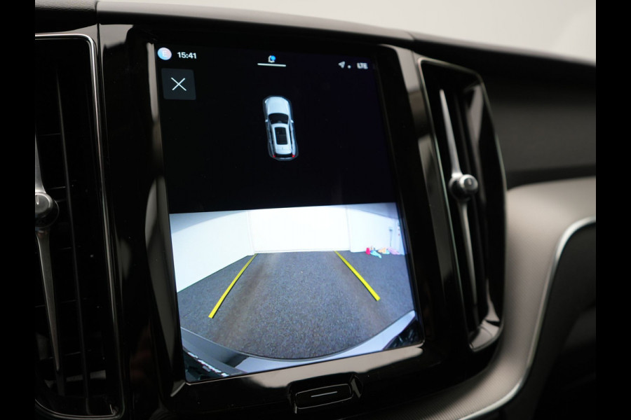 Volvo XC60 T6 AWD Plus Dark PHEV 350pk Dealer O.H. | Panodak | Camera | Lederen Sportstoelen Memory & Verwarmd | Google Assistent | Stuur Verwarmd | Apple Carplay | Keyless | Navigatie | DAB | Cruise Control | Plug In Hybrid |
