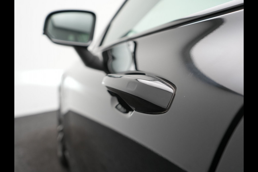 Volvo V60 T6 AWD Plus Dark PHEV 350pk Dealer O.H. | Trekhaak Af Fabriek | Adaptive Cruise | Camera | Harman / Kardon | Lederen Sportstoelen Memory & Verwarmd | Google Assistent | Stuur Verwarmd | Keyless | Apple Carplay | DAB | Plug In Hybrid |