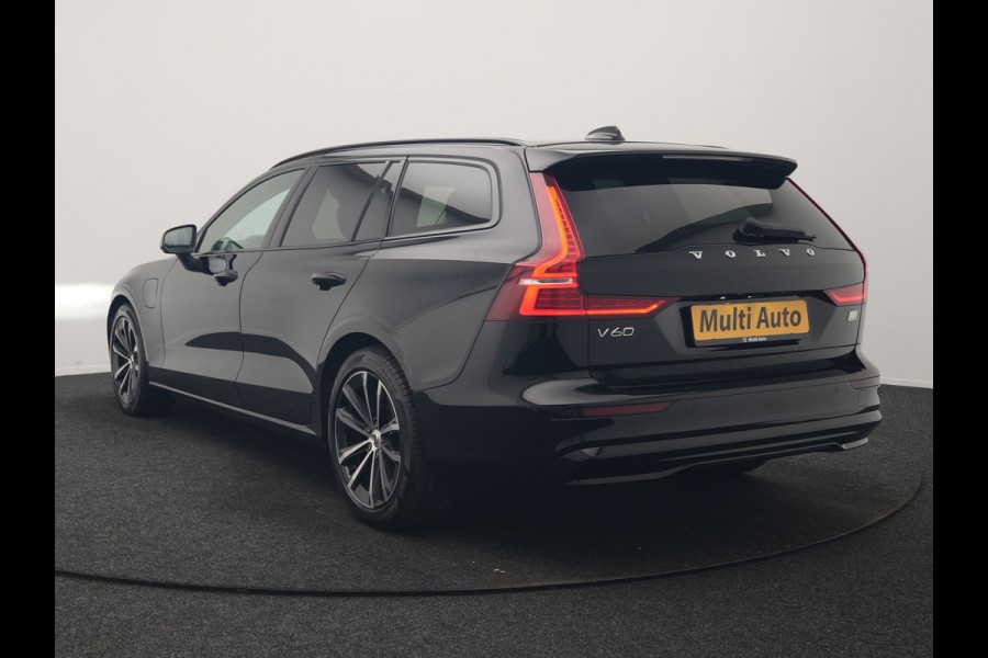Volvo V60 T6 AWD Plus Dark PHEV 350pk Dealer O.H. | Trekhaak Af Fabriek | Adaptive Cruise | Camera | Harman / Kardon | Lederen Sportstoelen Memory & Verwarmd | Google Assistent | Stuur Verwarmd | Keyless | Apple Carplay | DAB | Plug In Hybrid |