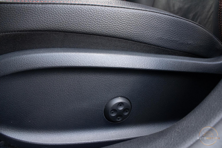 Mercedes-Benz CLA-Klasse 180 Premium Plus AMG PANO MEMORY HUD STOELVERWARMING CAMERA DIFFUSER BURMESTER