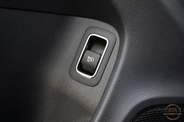 Mercedes-Benz CLA-Klasse 180 Premium Plus AMG PANO MEMORY HUD STOELVERWARMING CAMERA DIFFUSER BURMESTER