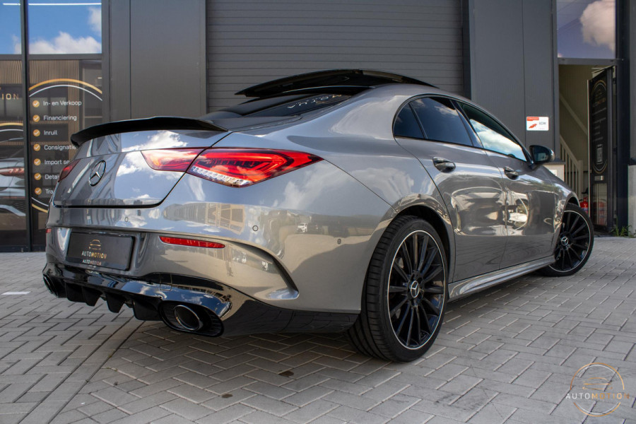 Mercedes-Benz CLA-Klasse 180 Premium Plus AMG PANO MEMORY HUD STOELVERWARMING CAMERA DIFFUSER BURMESTER