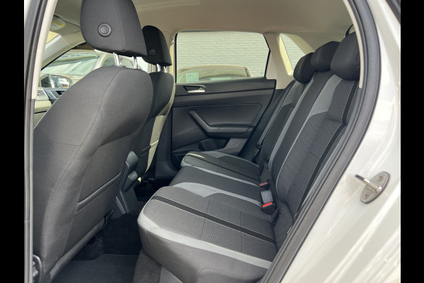 Volkswagen Polo 1.0 TSI Highline Business R | LED | Virtual Cockpit | ACC | Clima | Carplay | R-Line