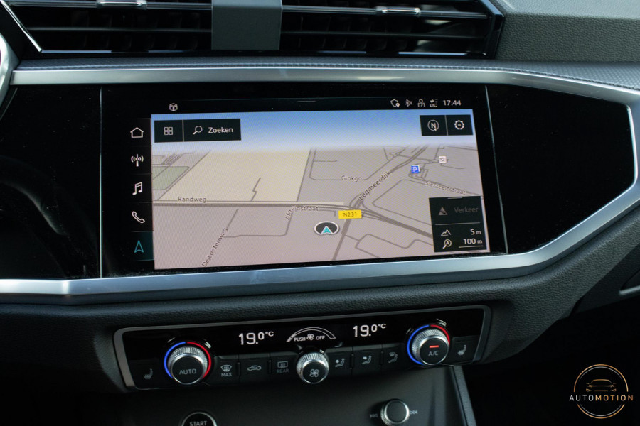 Audi Q3 Sportback 35 TFSI Sline 20 INCH CAMERA MATRIX KEYLESS SFEER
