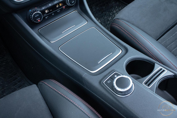 Mercedes-Benz CLA-Klasse 180 Buss AMG PANO CAMERA CARPLAY LED