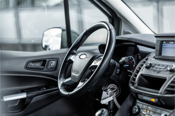 Ford Transit Connect 1.5 EcoBlue 120 PK L2 | CarPlay | Camera | Navigatie | Stoelverwarming | DAB | MF Stuur | Euro 6 | Nieuwe APK