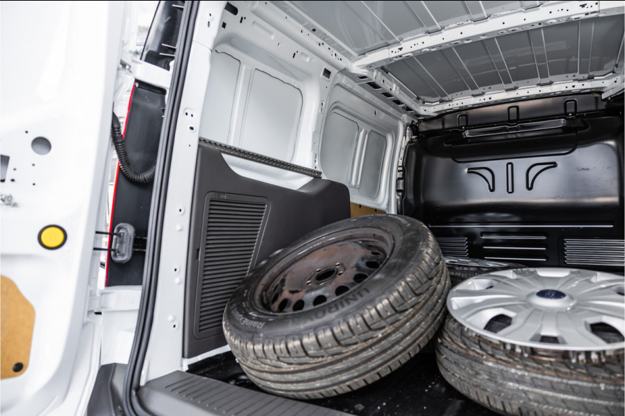 Ford Transit Connect 1.5 EcoBlue 120 PK L2 | CarPlay | Camera | Navigatie | Stoelverwarming | DAB | MF Stuur | Euro 6 | Nieuwe APK