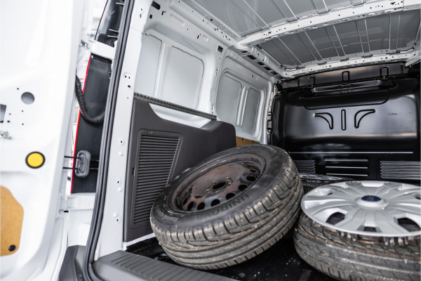 Ford Transit Connect 1.5 EcoBlue 120 PK L2 | CarPlay | Camera | Navigatie | Stoelverwarming | DAB | MF Stuur | Euro 6 | Nieuwe APK