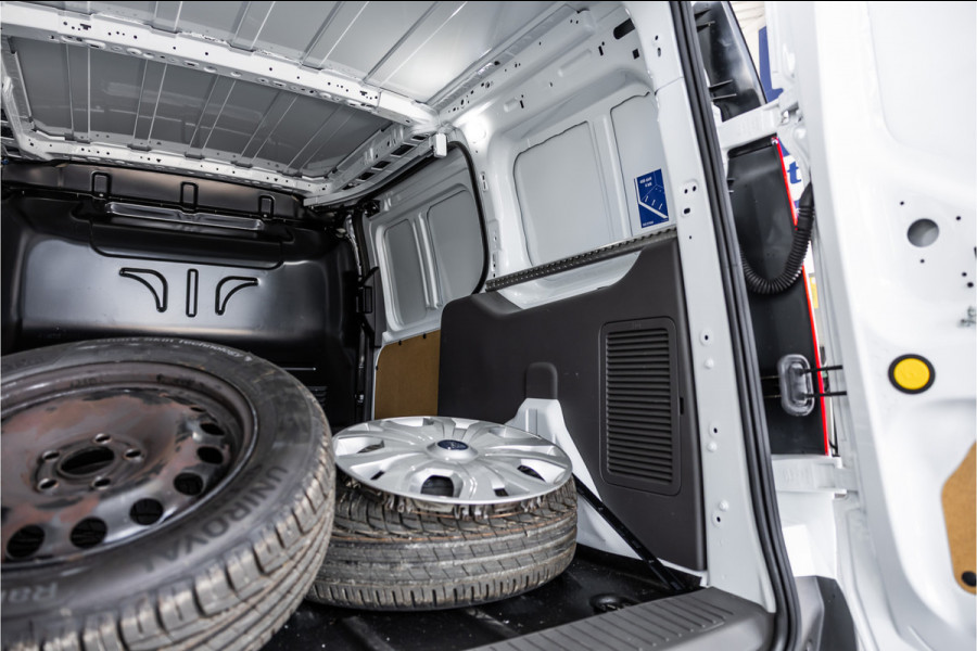 Ford Transit Connect 1.5 EcoBlue 120 PK L2 | CarPlay | Camera | Navigatie | Stoelverwarming | DAB | MF Stuur | Euro 6 | Nieuwe APK
