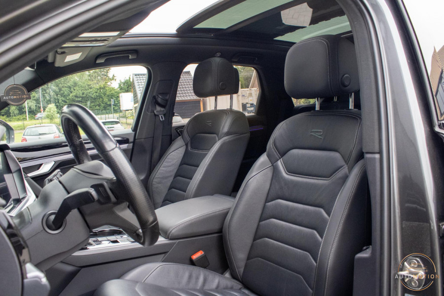 Volkswagen Touareg 3.0 TSi eHybrid 4MOTION R Trekhaak Luchtvering Camera Nightvision