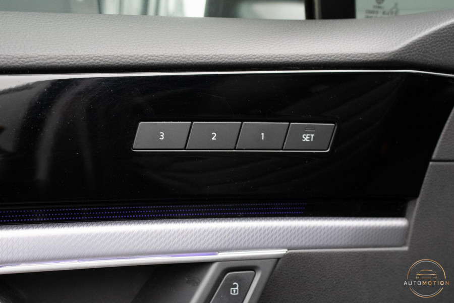 Volkswagen Touareg 3.0 TSi eHybrid 4MOTION R Trekhaak Luchtvering Camera Nightvision