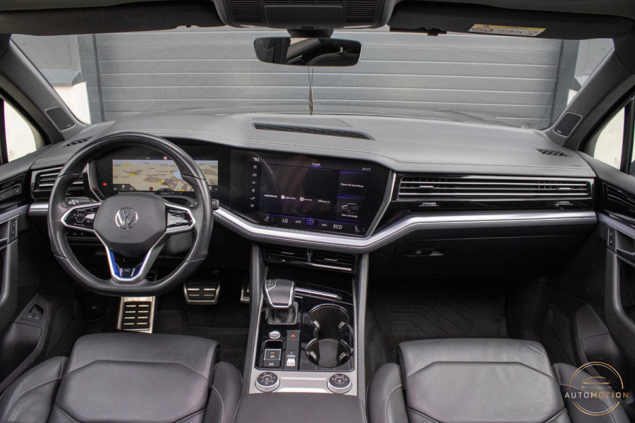 Volkswagen Touareg 3.0 TSi eHybrid 4MOTION R Trekhaak Luchtvering Camera Nightvision