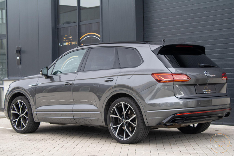 Volkswagen Touareg 3.0 TSi eHybrid 4MOTION R Trekhaak Luchtvering Camera Nightvision