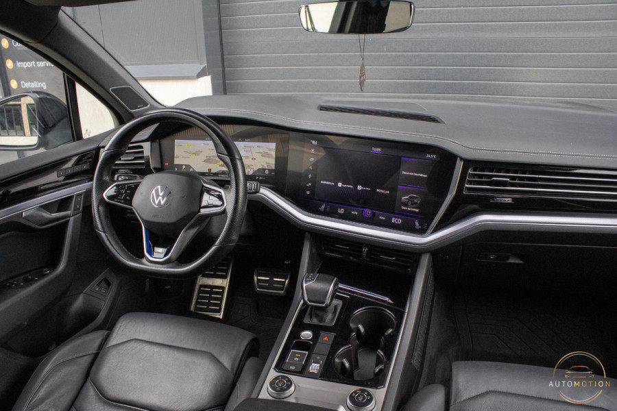 Volkswagen Touareg 3.0 TSi eHybrid 4MOTION R Trekhaak Luchtvering Camera Nightvision