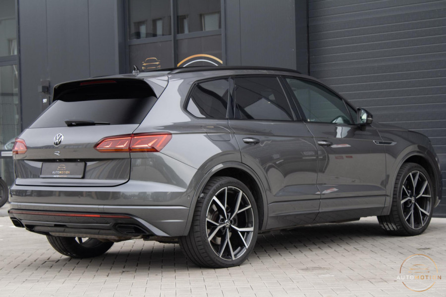 Volkswagen Touareg 3.0 TSi eHybrid 4MOTION R Trekhaak Luchtvering Camera Nightvision