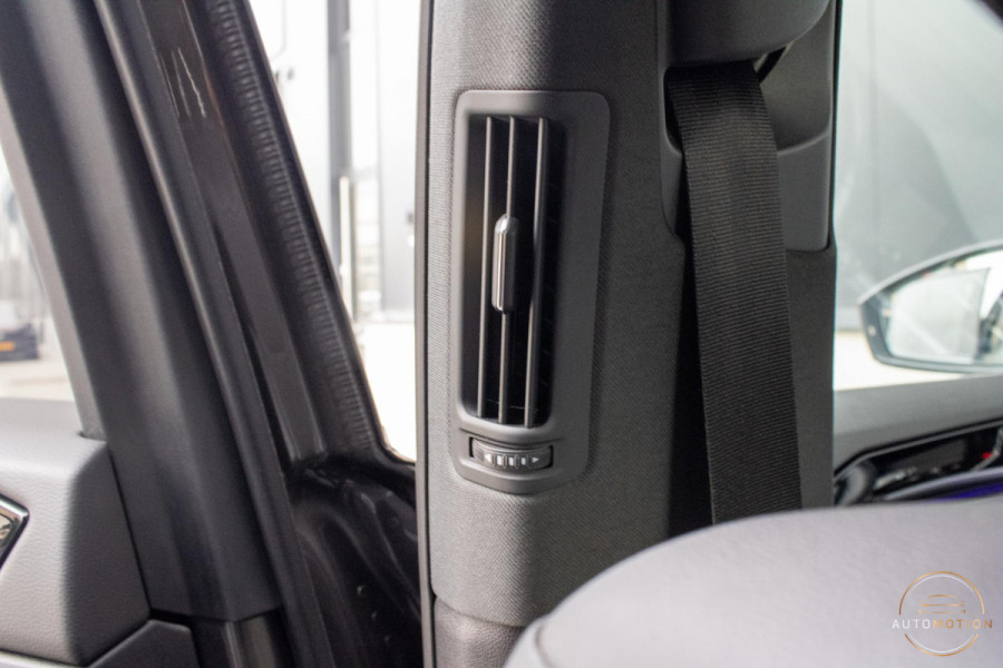Volkswagen Touareg 3.0 TSi eHybrid 4MOTION R Trekhaak Luchtvering Camera Nightvision