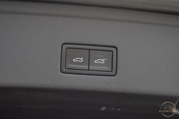 Volkswagen Touareg 3.0 TSi eHybrid 4MOTION R Trekhaak Luchtvering Camera Nightvision