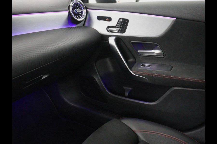 Mercedes-Benz A-Klasse 200 AMG Business Solution Aut. | Pano | LED | Half sfeerverlichting | Sfeerverlichting | Elec. Stoelen | Stoelverwarming | Virtual Display | Navi | Camera | Trekaak | Carplay