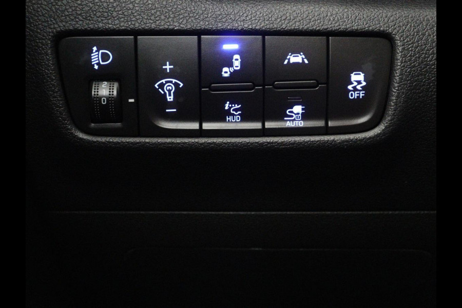 Hyundai Kona EV Fashion Design 64 kWh | SOH 94.6% | Leder | Head-up | Trekhaak | Adaptive cruise | Carplay | Stoelverwarming | Krell Sound | Dodehoek detectie |