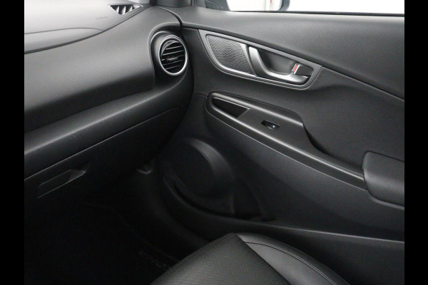 Hyundai Kona EV Fashion Design 64 kWh | SOH 94.6% | Leder | Head-up | Trekhaak | Adaptive cruise | Carplay | Stoelverwarming | Krell Sound | Dodehoek detectie |