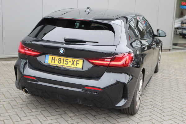 BMW 1-serie 118i 140PK Automaat Executive Edition M-Sport Sportstoelen/Parkeerhulp/Navigatie/Cruise-control