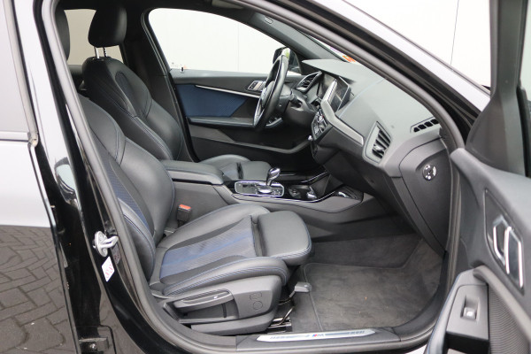 BMW 1-serie 118i 140PK Automaat Executive Edition M-Sport Sportstoelen/Parkeerhulp/Navigatie/Cruise-control