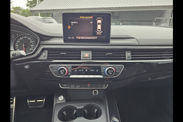 Audi A5 Sportback 35 TFSI Sport S-line edition | LED | Zwart optiek | Trekhaak | Sportstoelen | PDC | Keyless | Navi | Elek. achterklep | Afgevlakt stuur |