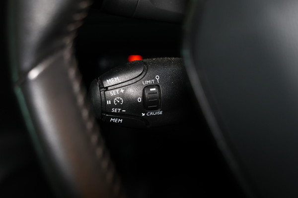 Peugeot e-208 EV Blue Lease Allure 50 kWh AVM VIRTUAL KEYLESS CLIMA CAMERA CRUISE PARK ASS BT"21