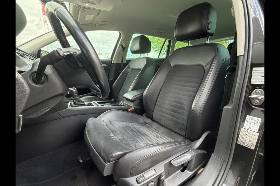 Volkswagen Passat Variant BWJ 2018 | 1.4 TSI 150PK ACT Highline Bus. R AUTOMAAT | AGR | LEER/ALCANTARA | CAMERA A | STOELVERW | DIGI DASH | CARPLAY | CLIMA | NAVI |
