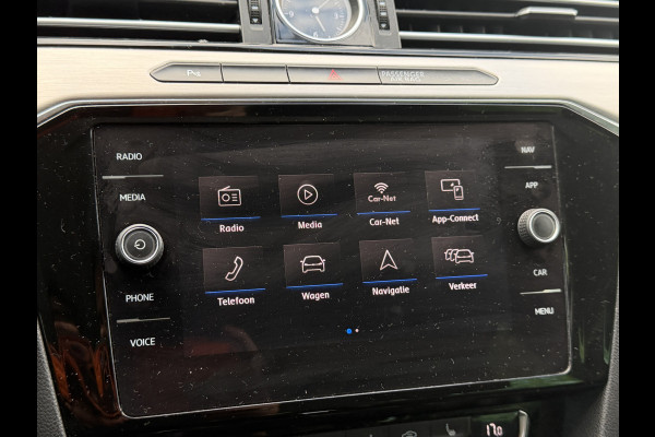 Volkswagen Passat Variant BWJ 2018 | 1.4 TSI 150PK ACT Highline Bus. R AUTOMAAT | AGR | LEER/ALCANTARA | CAMERA A | STOELVERW | DIGI DASH | CARPLAY | CLIMA | NAVI |