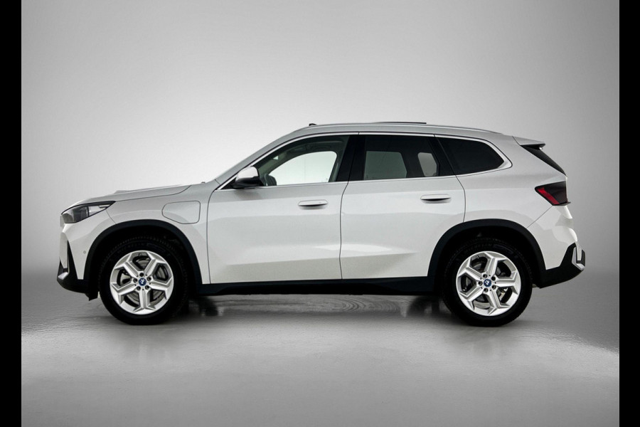 BMW X1 xDrive25e Plug-In Hybrid PANORAMADAK | EL. BED. STOEL | MASSAGE | AD-LED