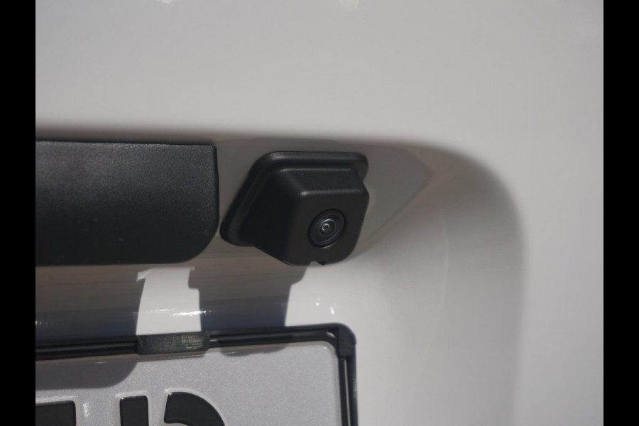 Peugeot e-Partner L1 50 kWh | 0% rente | camera | Apple Carplay/Android Auto  | laadruimtebetimmering | Comfort stoelen | rijklaarprijs