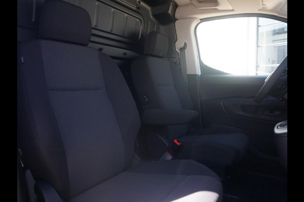 Peugeot e-Partner L1 50 kWh | 0% rente | camera | Apple Carplay/Android Auto  | laadruimtebetimmering | Comfort stoelen | rijklaarprijs