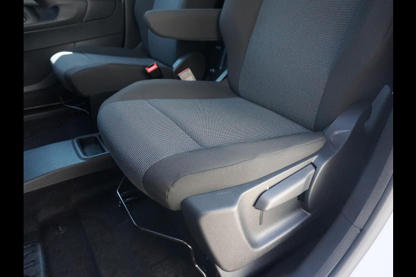 Peugeot e-Partner L1 50 kWh | 0% rente | camera | Apple Carplay/Android Auto  | laadruimtebetimmering | Comfort stoelen | rijklaarprijs