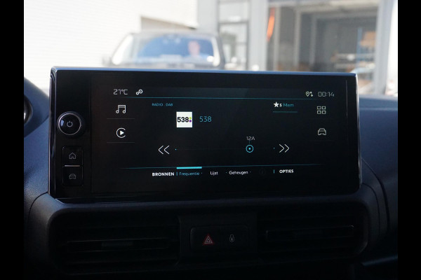 Peugeot e-Partner L1 50 kWh | 0% rente | camera | Apple Carplay/Android Auto  | laadruimtebetimmering | Comfort stoelen | rijklaarprijs