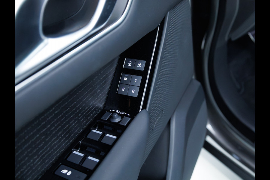 Land Rover Range Rover Velar 2.0 P400e R-Dynamic HSE 404 PK | Meridian Audio | 360 Camera | 21"LMV | Stoelverw. | Memory best. stoel | Elec. verst. stuurkolom, Electrische achterklep, Matrix Led, Navigatie, App. connect, Extra getint glas