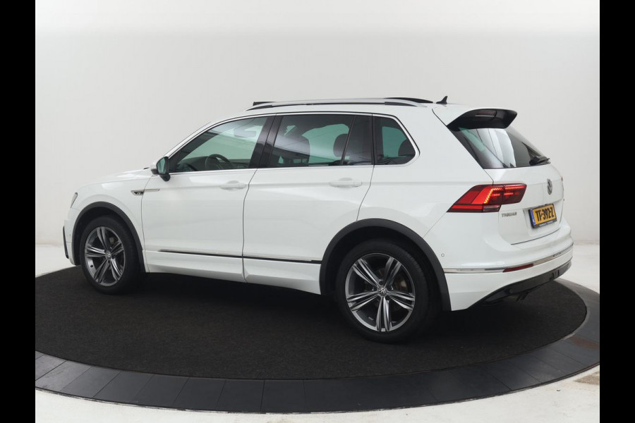 Volkswagen Tiguan 1.4 TSI 150PK Aut. 4Motion Highline Business R | R-Line | Pano | Navi | Virtual Display | Stoelverwarming | Camera | Trekhaak | Climate Control | DAB+ | Carplay