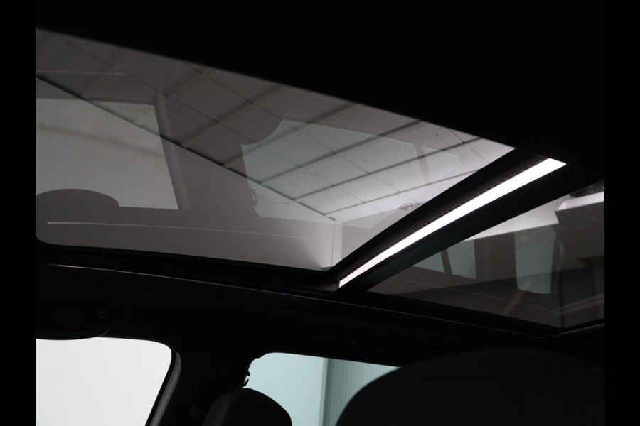 Volkswagen Tiguan 1.4 TSI 150PK Aut. 4Motion Highline Business R | R-Line | Pano | Navi | Virtual Display | Stoelverwarming | Camera | Trekhaak | Climate Control | DAB+ | Carplay