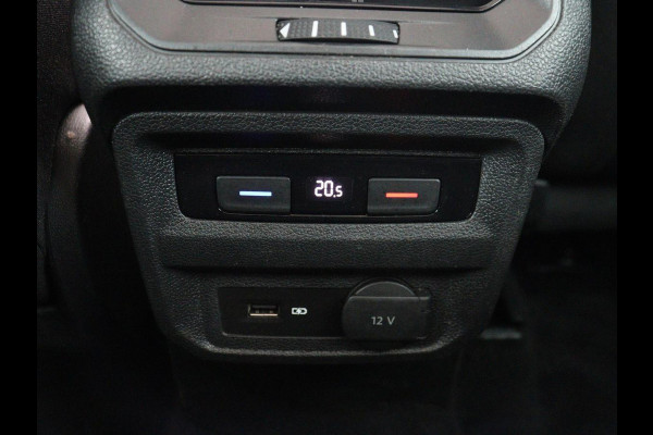 Volkswagen Tiguan 1.4 TSI 150PK Aut. 4Motion Highline Business R | R-Line | Pano | Navi | Virtual Display | Stoelverwarming | Camera | Trekhaak | Climate Control | DAB+ | Carplay